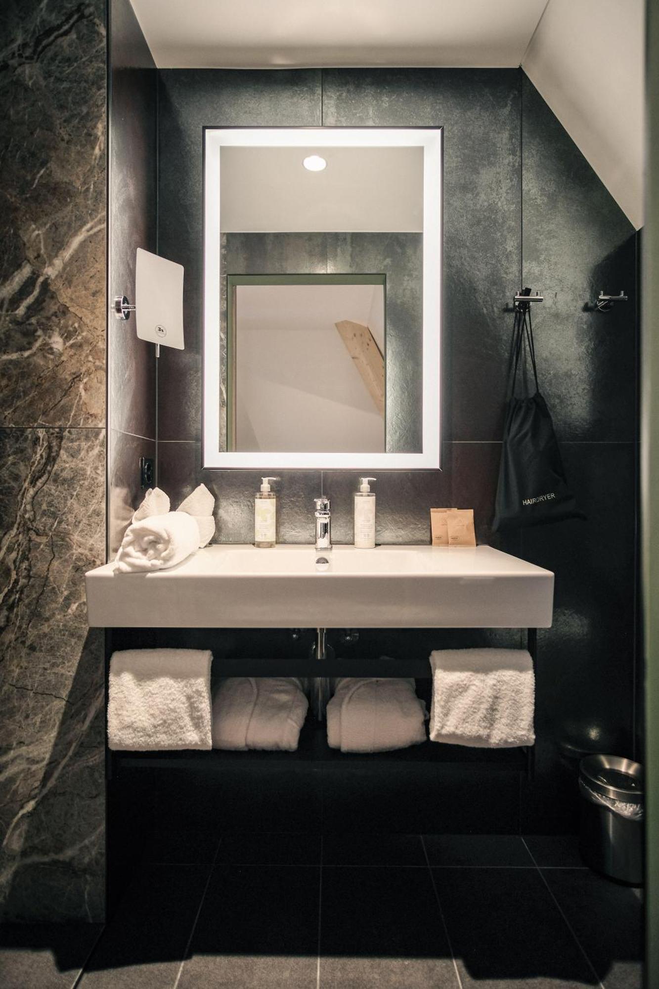 Hota Hotel Saint-Imier Экстерьер фото